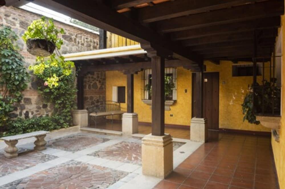Villa Colonial Antigua Bagian luar foto